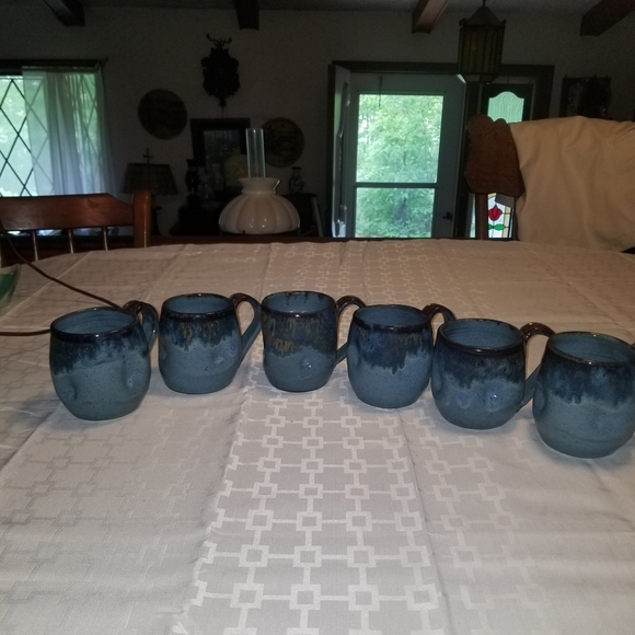 Pottery mugs  blue with drip set of 6 - Picture 3 of 10